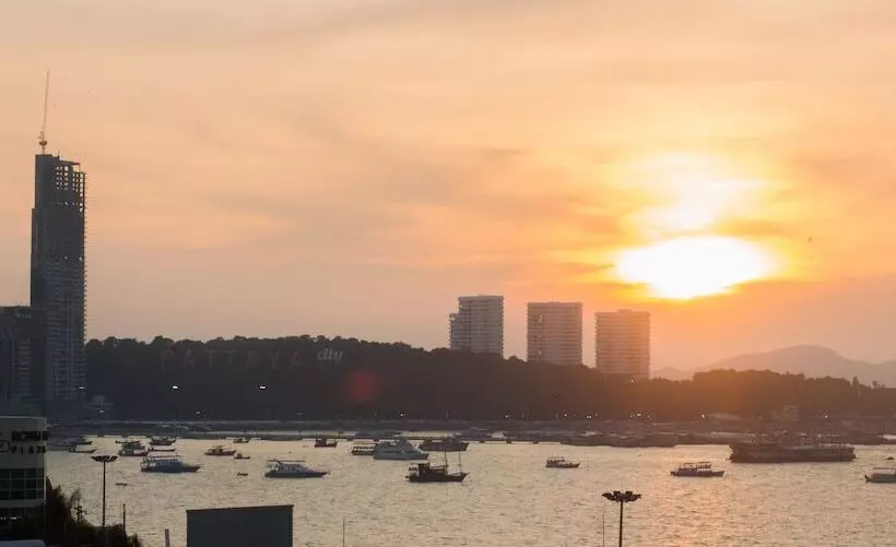 Fotos del hotel Inn House:  8