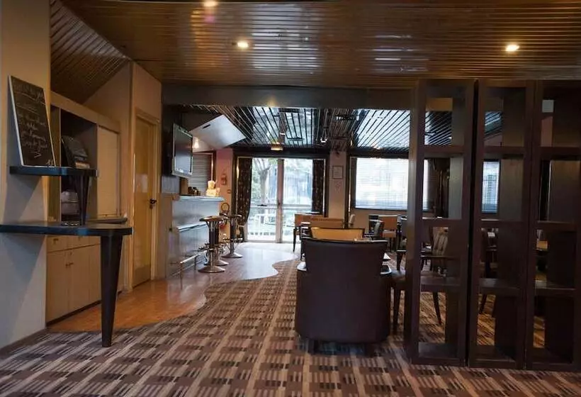 Fotos del hotel Median Paris Congres:  13