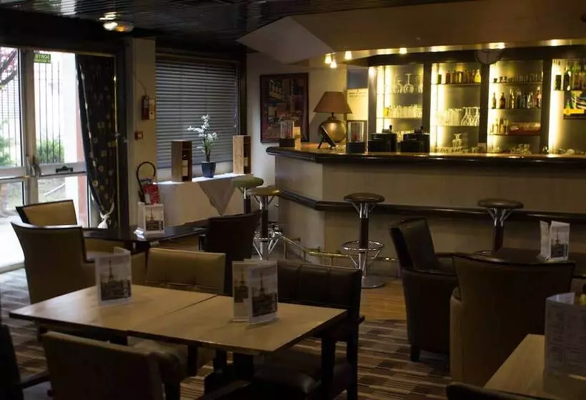 Fotos del hotel Median Paris Congres:  10