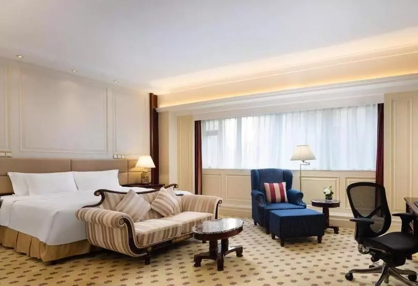 Crowne Plaza &suites Landmark Shenzhen, An Ihg