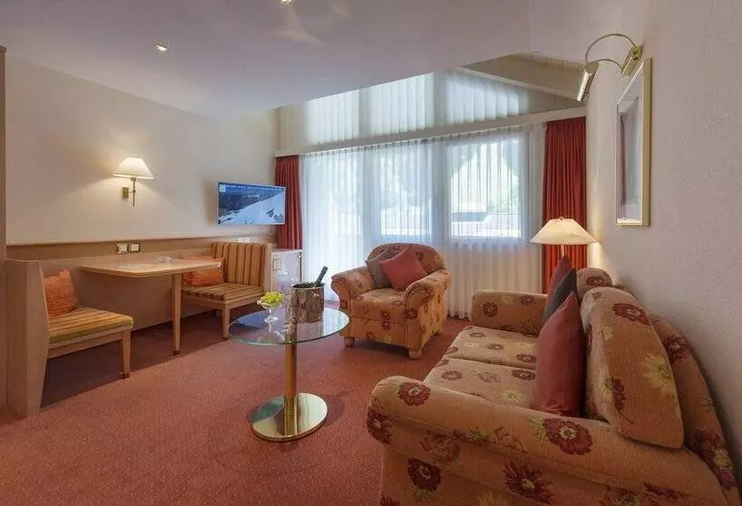 Fotos del hotel Sport- Und Wellnesshotel Eienwäldli:  2