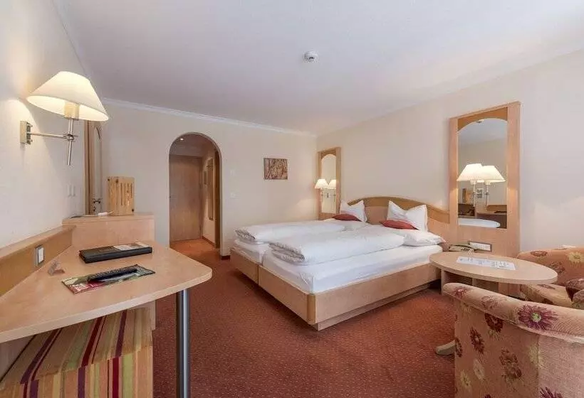 Fotos del hotel Sport- Und Wellnesshotel Eienwäldli:  11