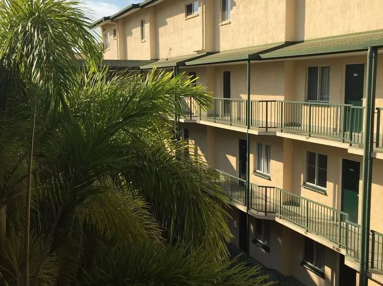 Fotos del hotel Mediterranean All Suites:  7