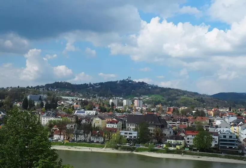 Fotos del hotel Courtyard By Marriott Linz:  16