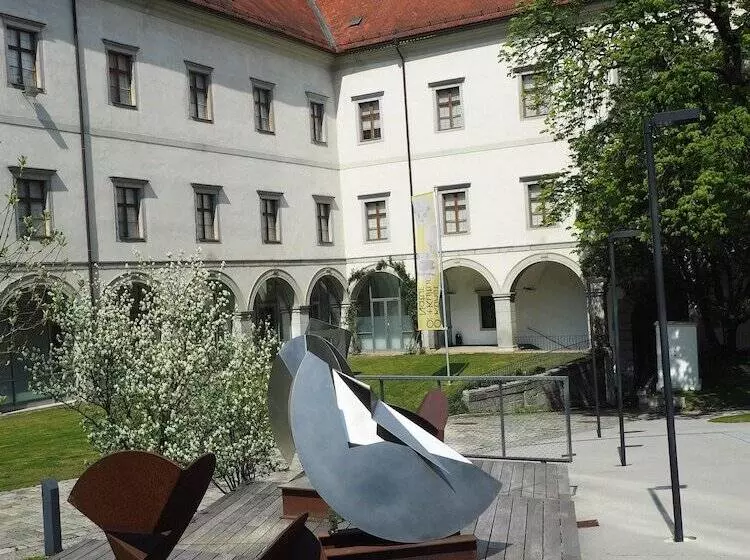 Fotos del hotel Courtyard By Marriott Linz:  14