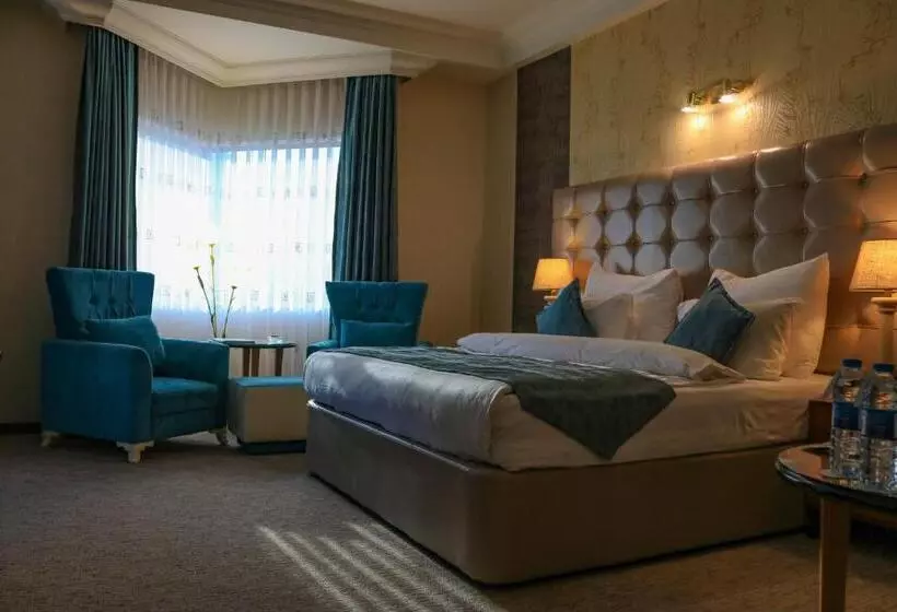 Fotos del hotel Grand Hotel Europe:  22