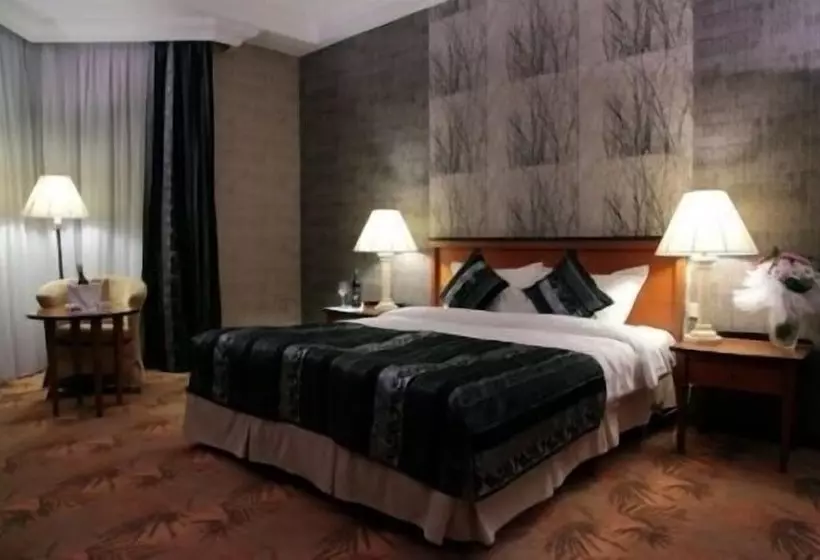 Fotos del hotel Grand Hotel Europe:  17