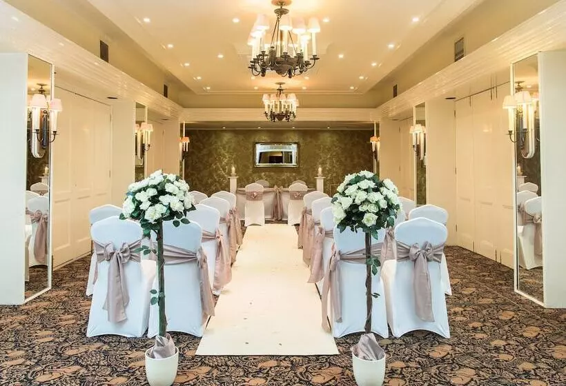 Fotos del hotel The Bull Hotel; Sure Hotel Collection By Best Western:  7