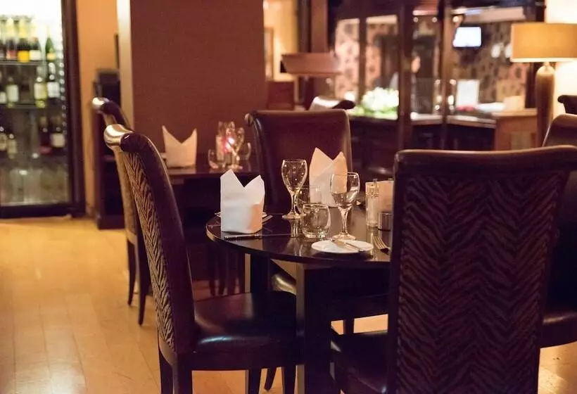 Fotos del hotel The Bull Hotel; Sure Hotel Collection By Best Western:  8