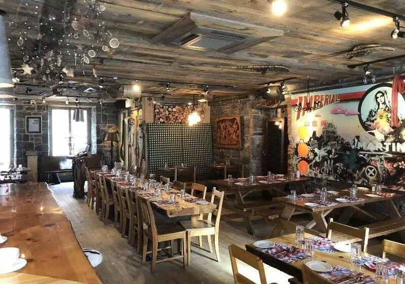 Fotos del hotel Le Chateau De Pierre:  3