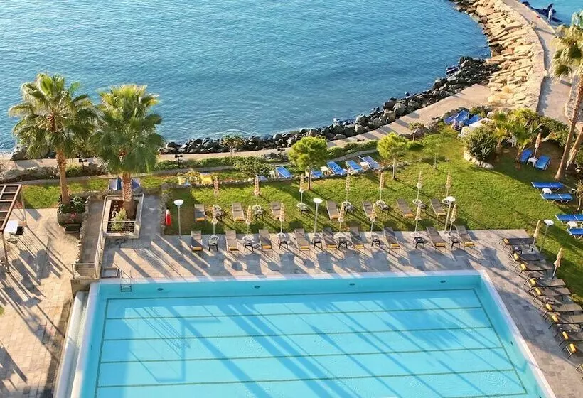 Fotos del hotel Crowne Plaza Limassol, An Ihg:  13