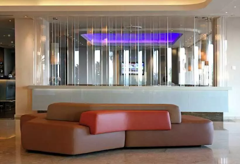 Fotos del hotel Crowne Plaza Limassol, An Ihg:  4