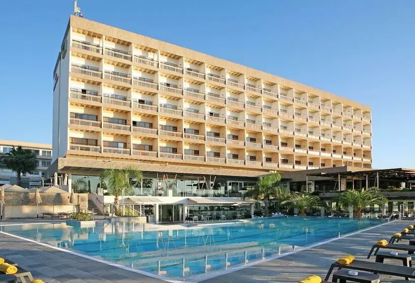 Crowne Plaza Limassol, An Ihg