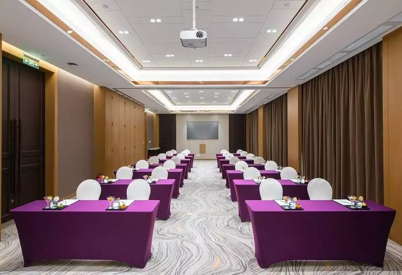 Fotos del hotel Holiday Inn Riverside Wuhan, An Ihg:  14