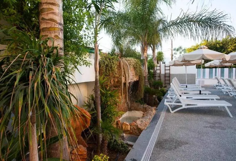 Fotos del hotel Pefkos City:  25