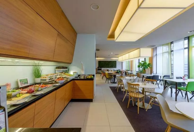 Fotos del hotel Novotel Nuernberg Messezentrum:  6