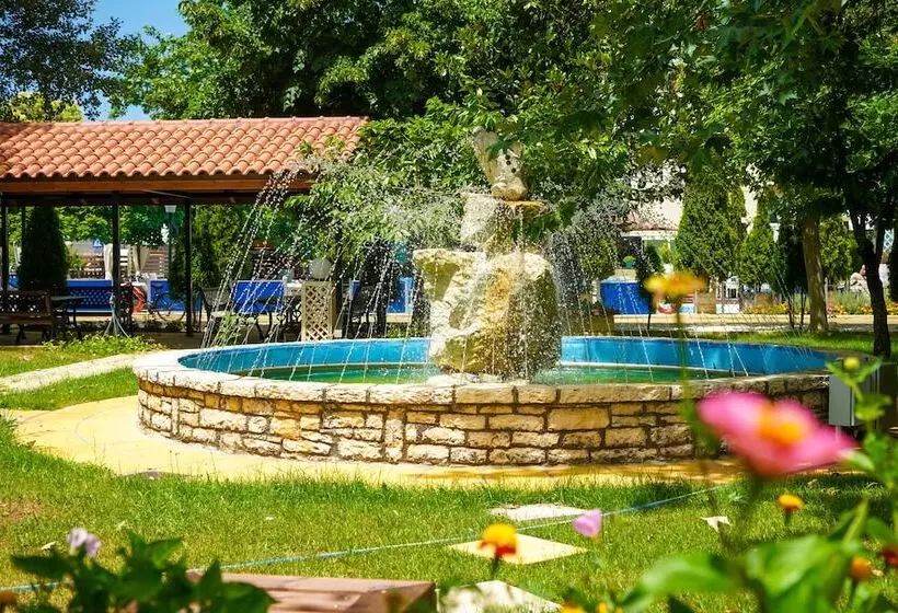 Fotos del hotel Krikonis:  11