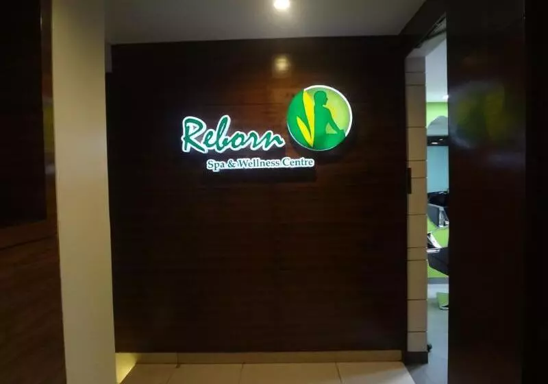 Fotos del hotel Ramee Guestline Hotel Juhu:  9