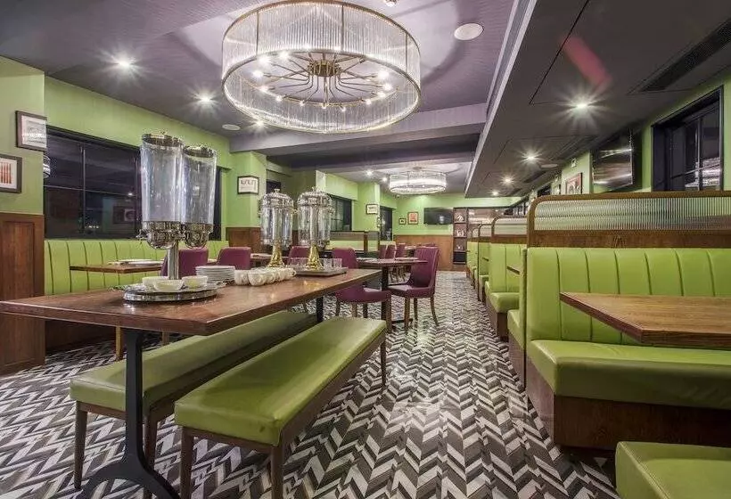 Fotos del hotel T24 Retro:  3