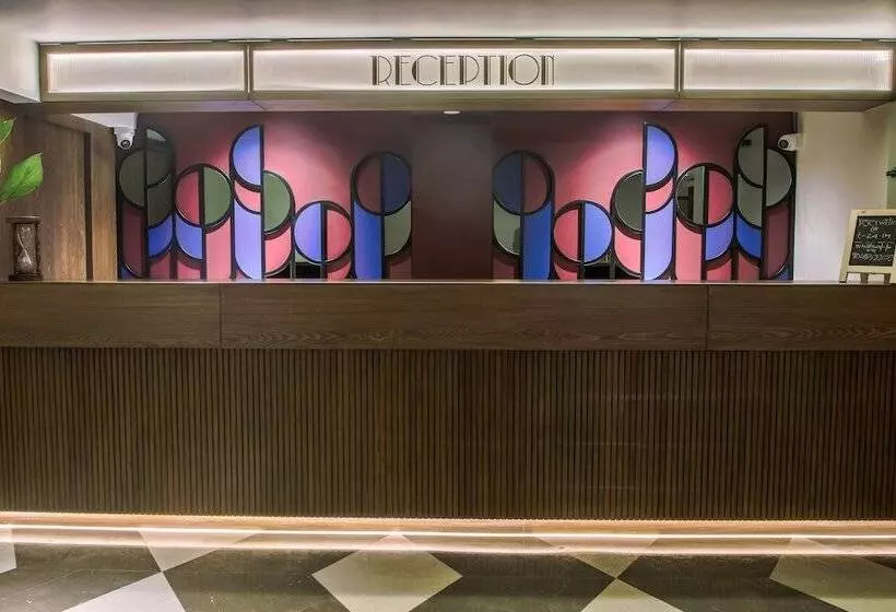 Fotos del hotel T24 Retro:  8