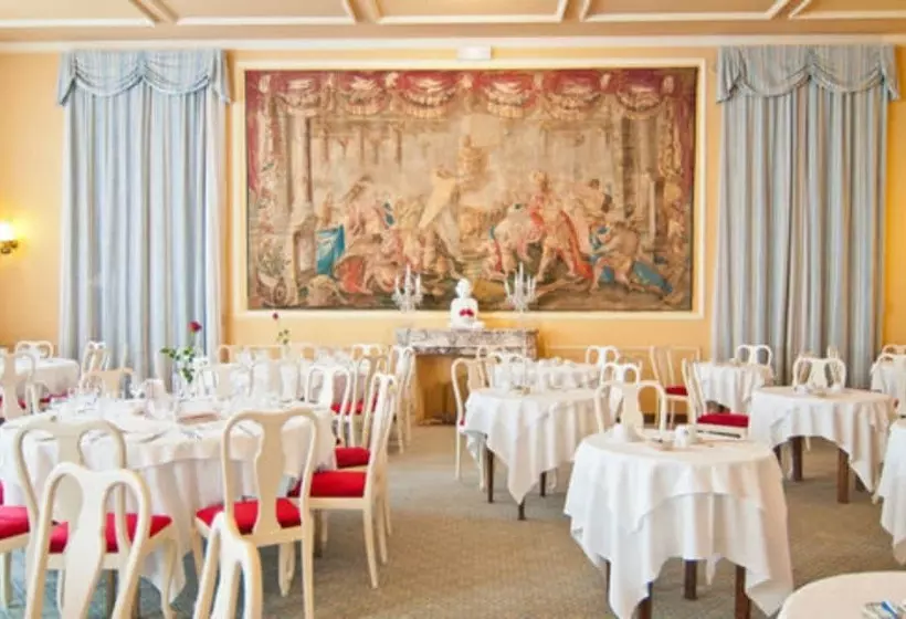 Fotos del hotel Grand Hotel De Londres:  14