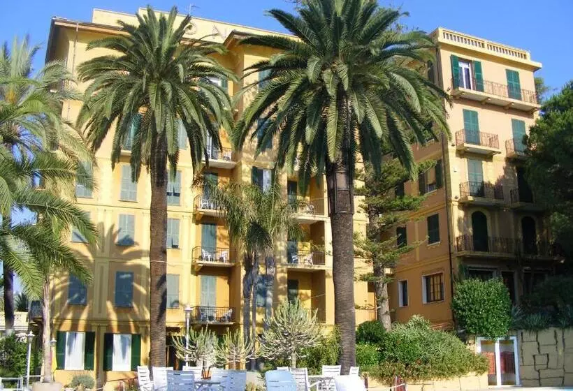 Fotos del hotel Grand Hotel De Londres:  11