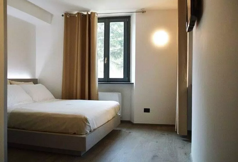 Il Loggiato Dei Serviti