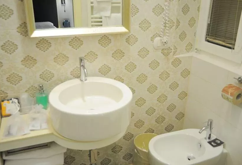 Fotos del hotel Maggiore:  6