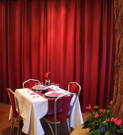 Fotos del hotel Romulus:  16