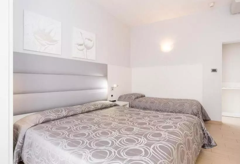 Fotos del hotel University:  17