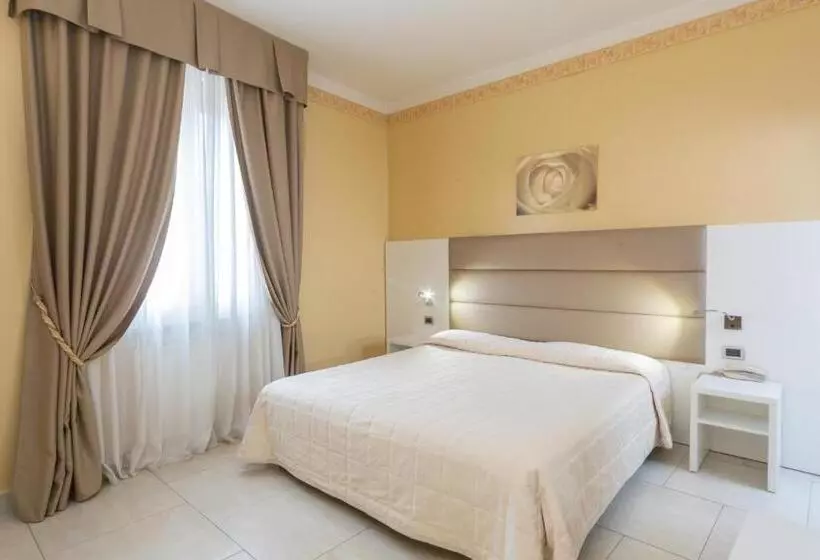 Fotos del hotel University:  9