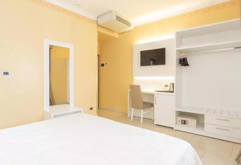 Fotos del hotel University:  3