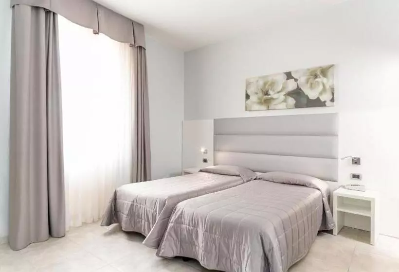 Fotos del hotel University:  16