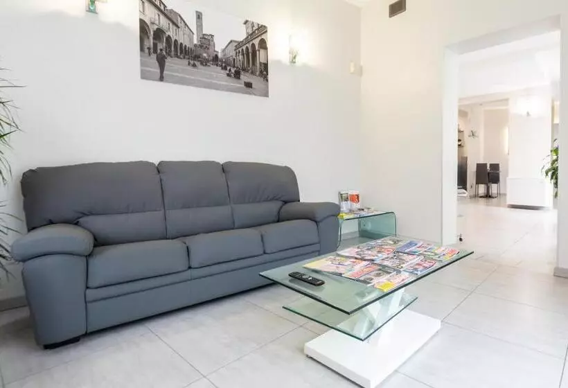 Fotos del hotel University:  20