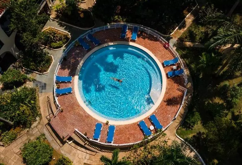 Fotos del hotel Charela Inn:  2