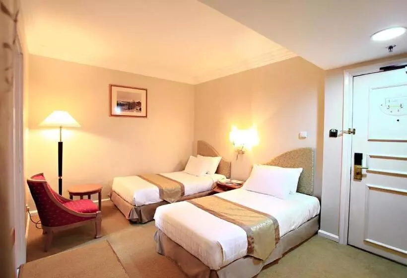 Fotos del hotel Merdeka Palace Hotel & Suites:  2