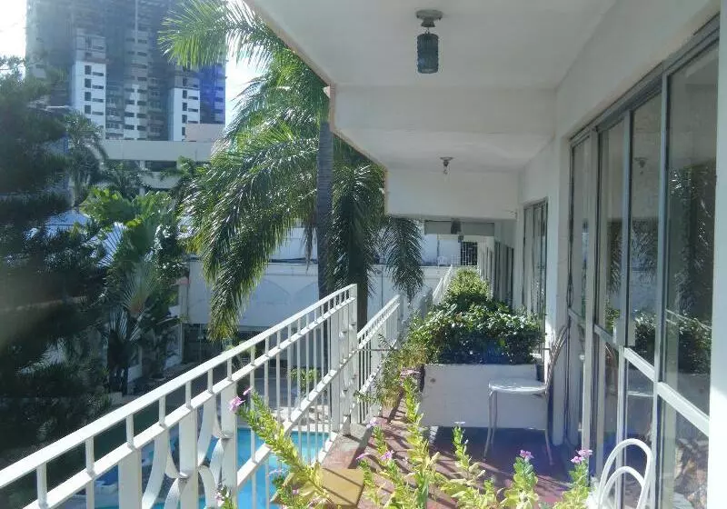 Fotos del hotel El Tropicano:  6