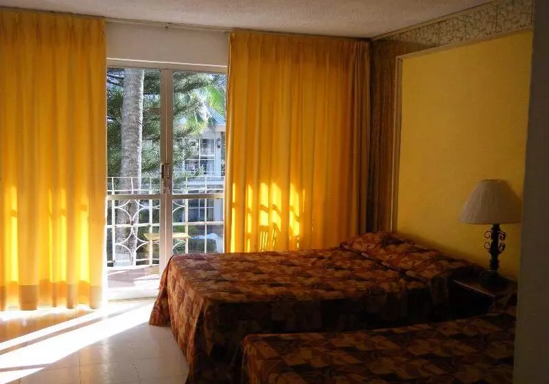 Fotos del hotel El Tropicano:  9