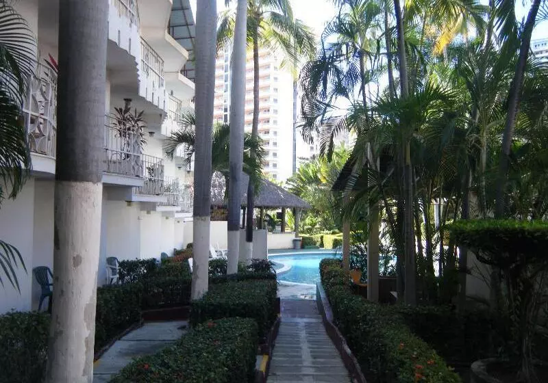 Fotos del hotel El Tropicano:  25