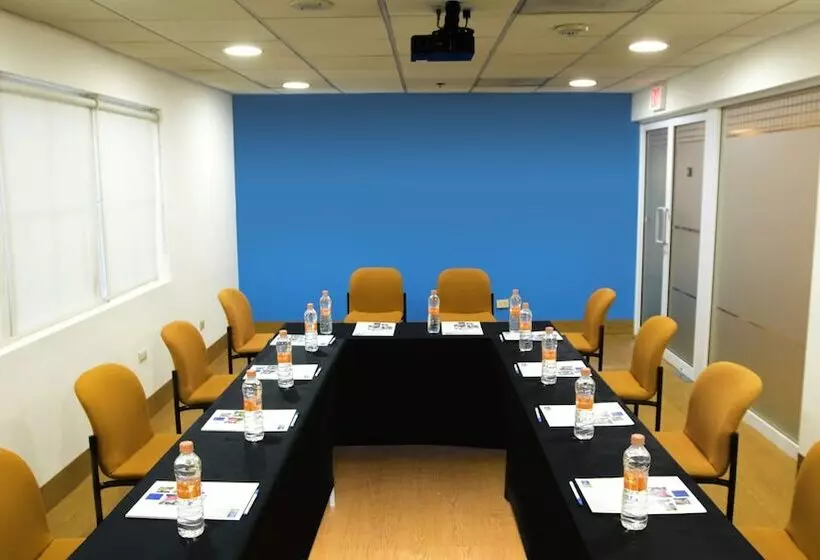 Fotos del hotel Holiday Inn Express Monterrey Galeriassan Jeronimo, An Ihg:  7