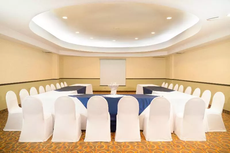 Fotos del hotel Holiday Inn Tijuana Zona Rio, An Ihg:  7