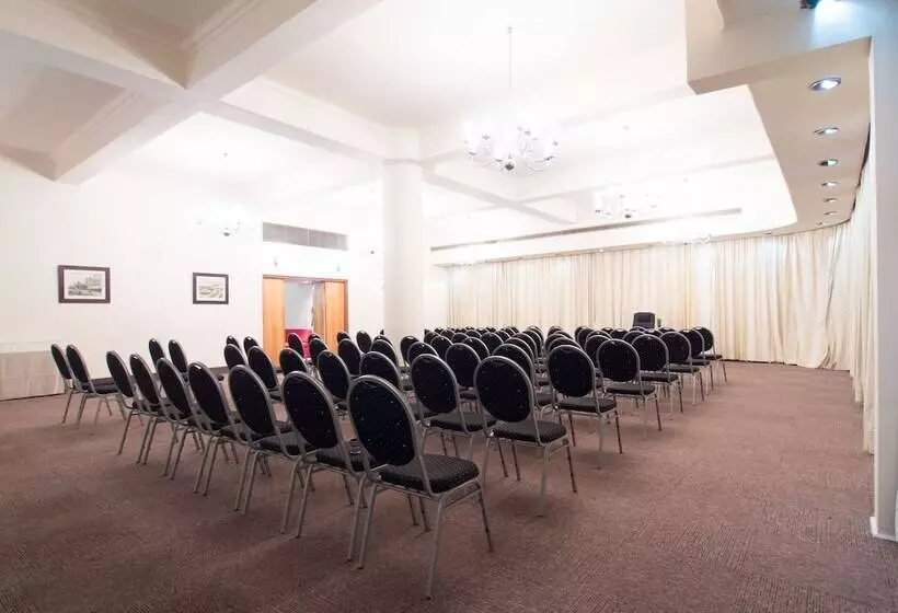 Fotos del hotel Albany Hotel:  17