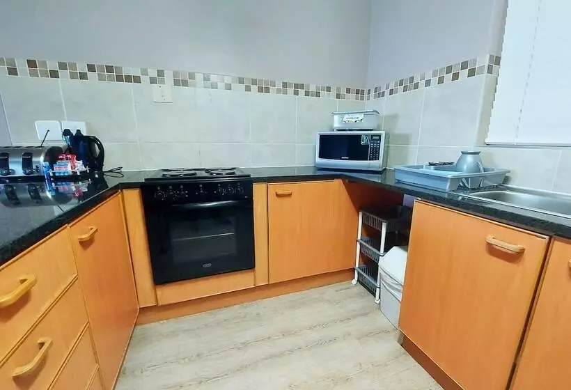 Fotos del hotel Brookes Hill Suites:  9