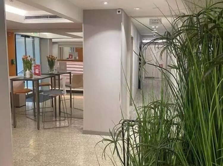 Fotos del hotel Royal Hotel Zurich:  2