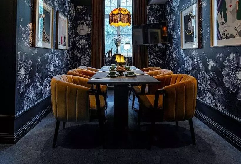 Fotos del hotel The Vault , Worlds Crafted:  24