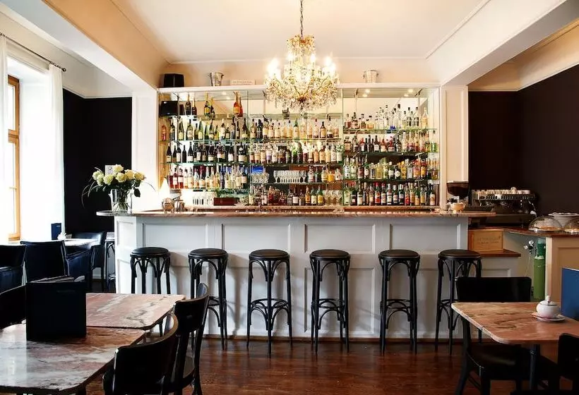 Fotos del hotel Gast  Und Kulturhaus Der Teufelhof Basel:  10