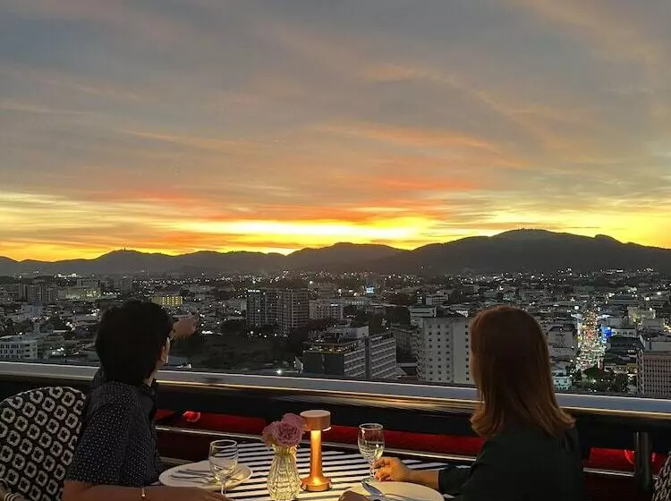 Fotos del hotel Royal Phuket City:  23