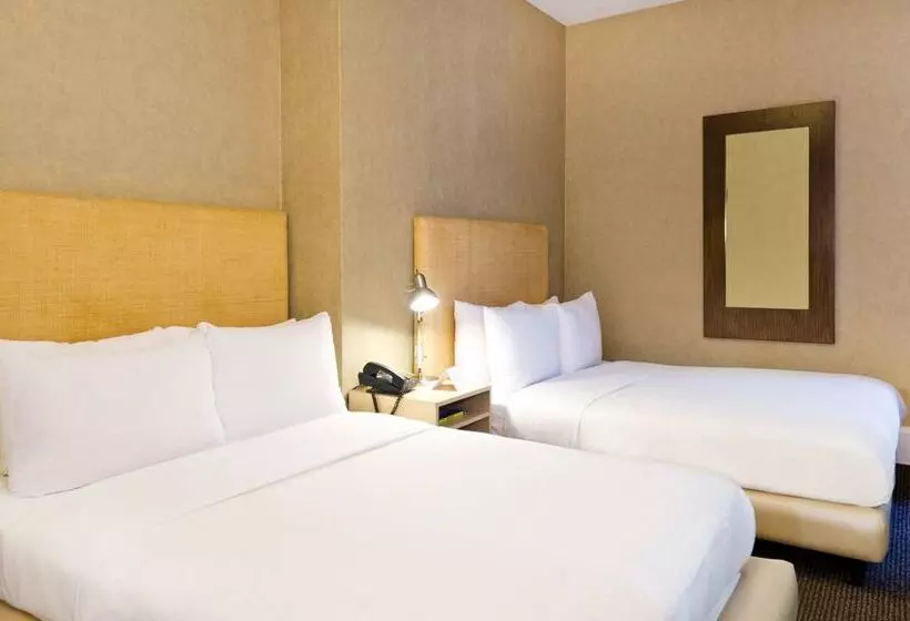 Fotos del hotel The Square:  2