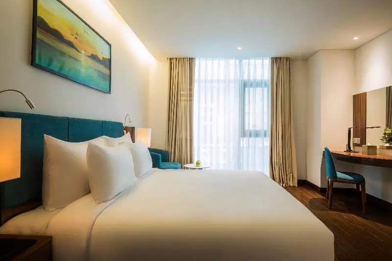Fotos del hotel Maximilan Danang Beach:  19