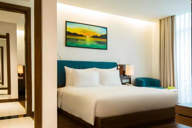 Fotos del hotel Maximilan Danang Beach:  22